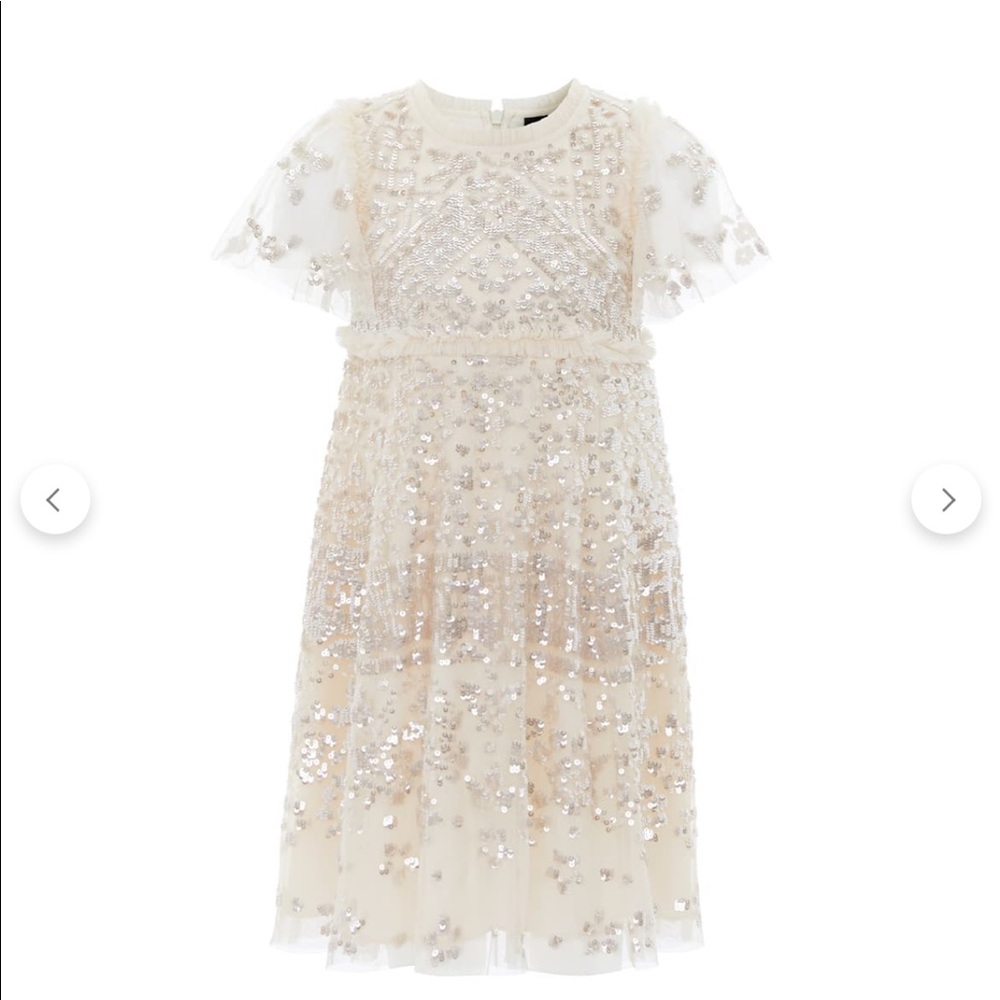 Aurora kids dress worn once for a couple of hours